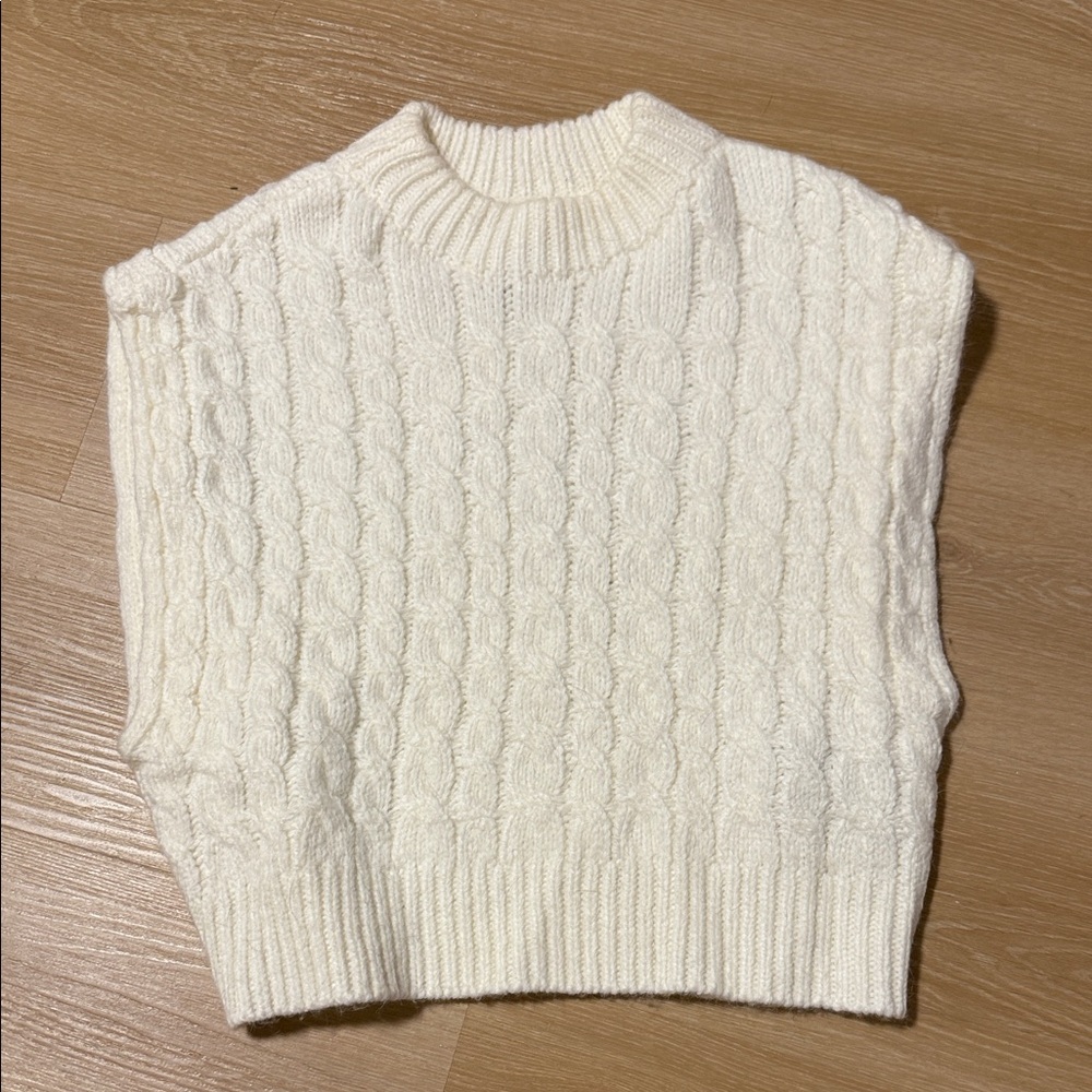 Forever 21 Cream Cable Knit Sweater